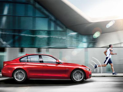 Αυτοκίνητο BMW που σε γυμνάζει!